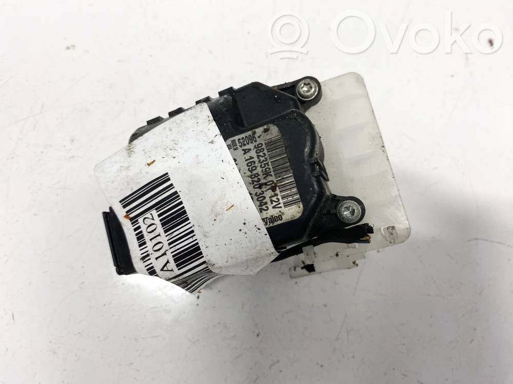 Mercedes-Benz A W169 Moteur / actionneur de volet de climatisation