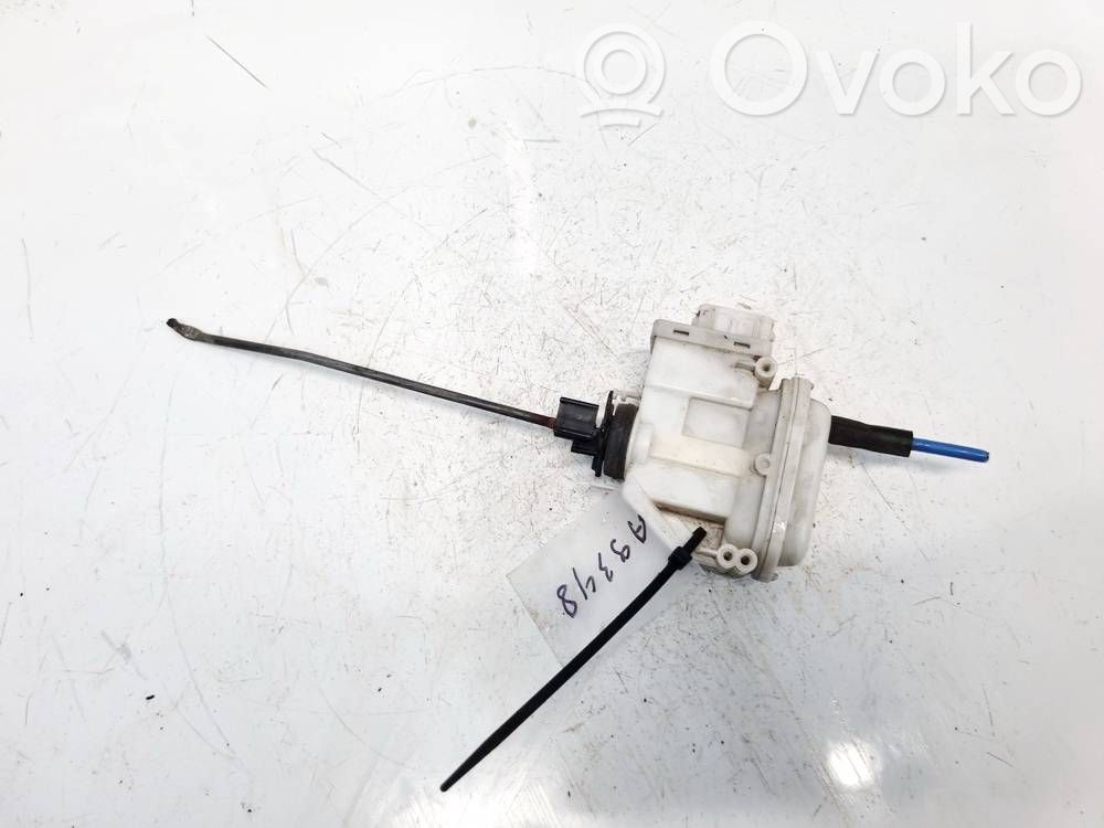Volkswagen PASSAT B3 Pompă vacuum închidere centralizată
