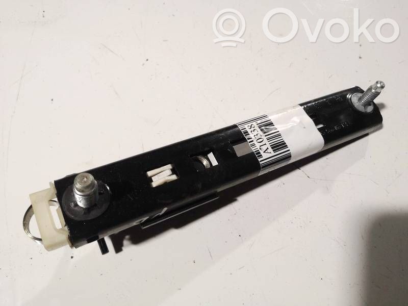 Opel Corsa D Turvavyön säätökisko 