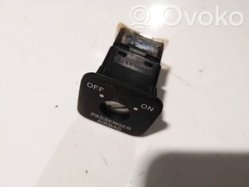 Toyota Corolla Verso AR10 Comutator pornit/oprit airbag pasager 