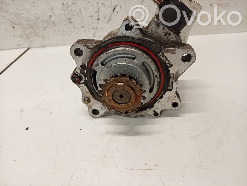 Nissan X-Trail T30 Unterdruckpumpe Vakuumpumpe 