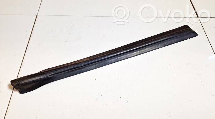 Opel Zafira A Listwa / Uszczelka szyby drzwi 