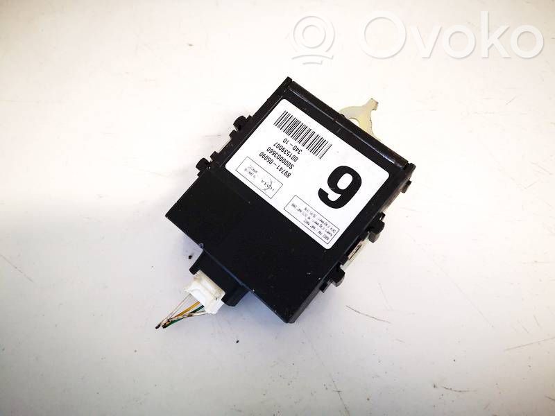 Toyota Avensis T270 Unité de commande module de porte 