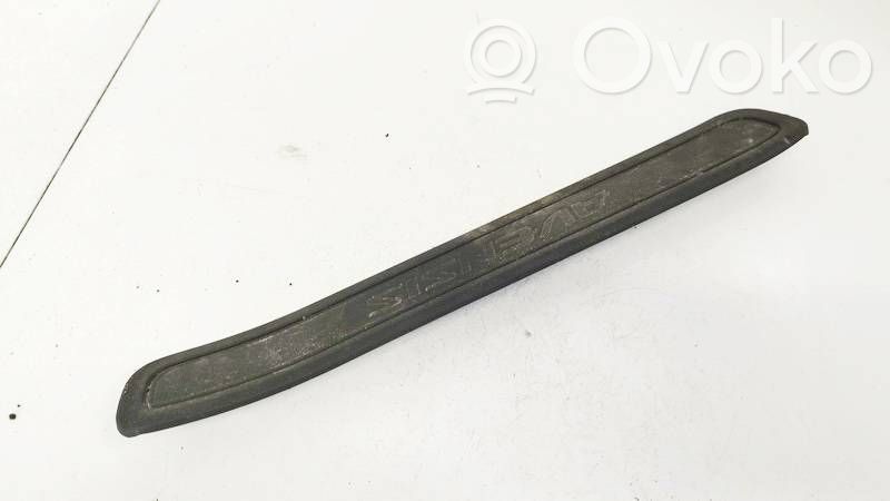 Toyota Avensis T270 Copertura del rivestimento del sottoporta posteriore