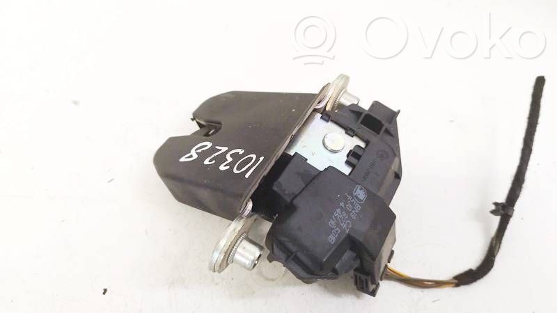 Skoda Fabia Mk2 (5J) Serrure de capot