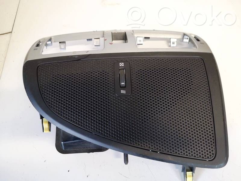 Toyota Avensis T270 Alte piese de interior 