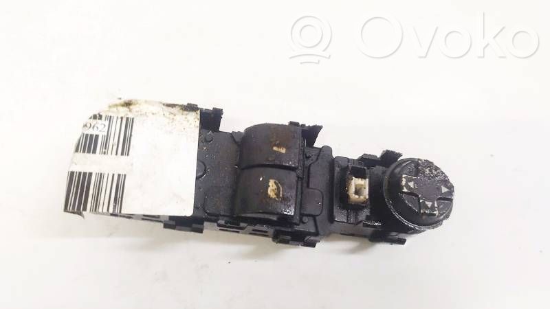 Peugeot 207 Electric window control switch 
