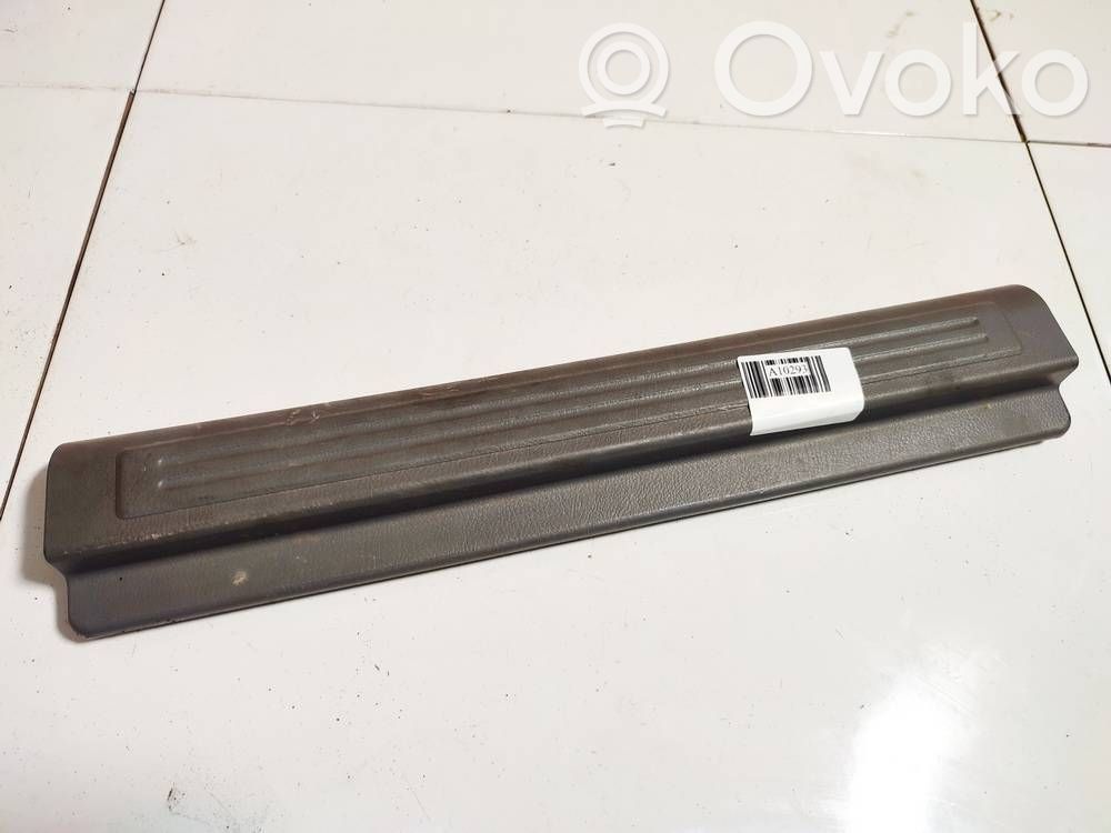 Chevrolet Lacetti Garniture marche-pieds avant 