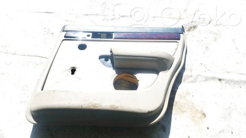 Audi 100 S4 C4 Rivestimento del pannello della portiera posteriore 
