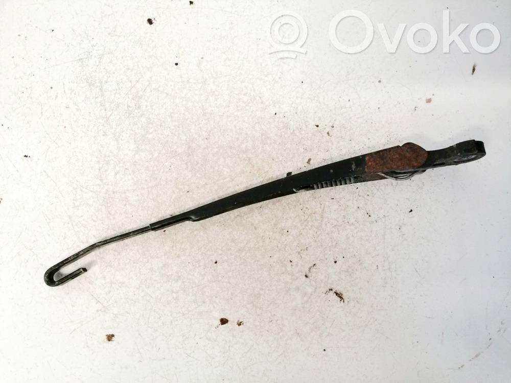 Volkswagen Golf IV Ramię wycieraczki szyby tylnej 