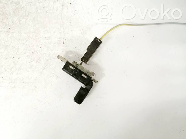 Sensor