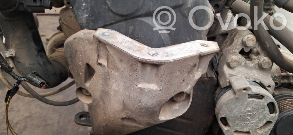 Volkswagen Polo IV 9N3 Suport motor 