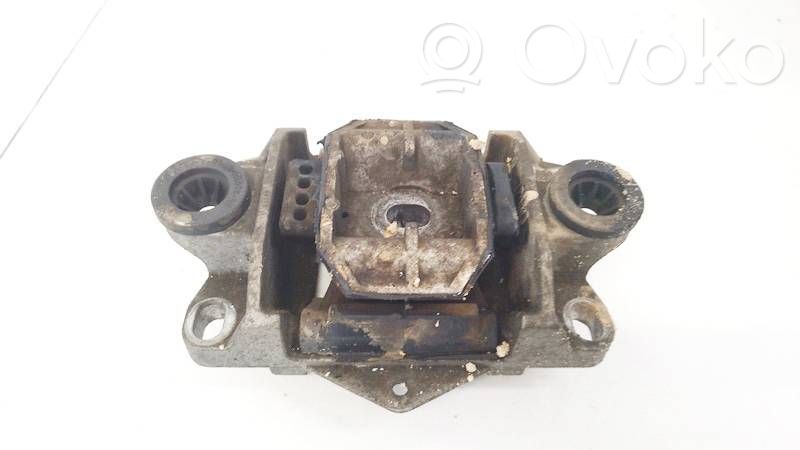 Ford Mondeo Mk III Supporto di montaggio del motore 