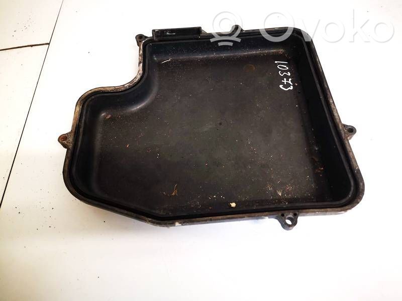 Volkswagen PASSAT B5 Coperchio scatola dei fusibili 