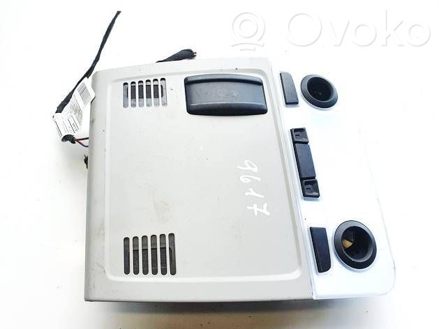 Etuistuimen valo   922548701,922548701,922548701,LK1002164800