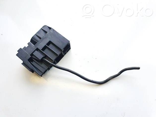 Plus / Klema / Przewód akumulatora   58859J30,58859J30