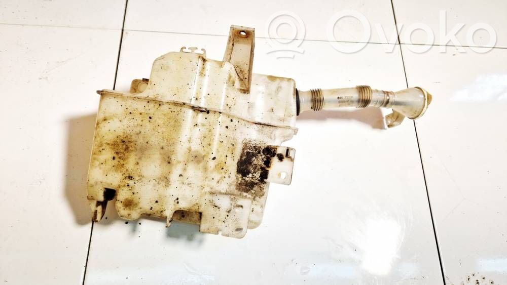 Mitsubishi Lancer X Tuulilasinpesimen nestesäiliö 