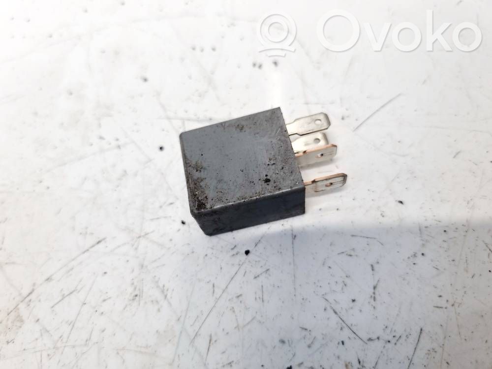 Otros relés   DC12V,DC12V