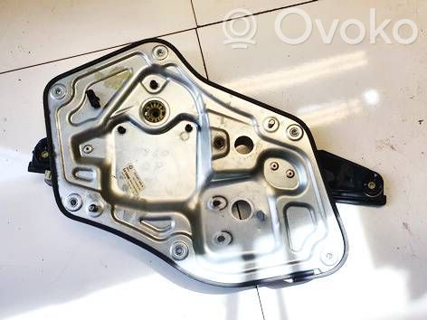 Skoda Yeti (5L) Alzacristalli del portellone scorrevole con motorino