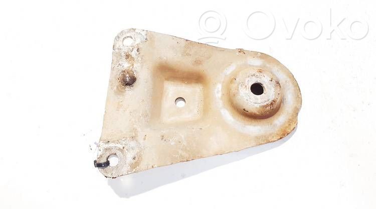 Soporte de montaje del motor (Usadas)   8D0399541B,8D0399541B
