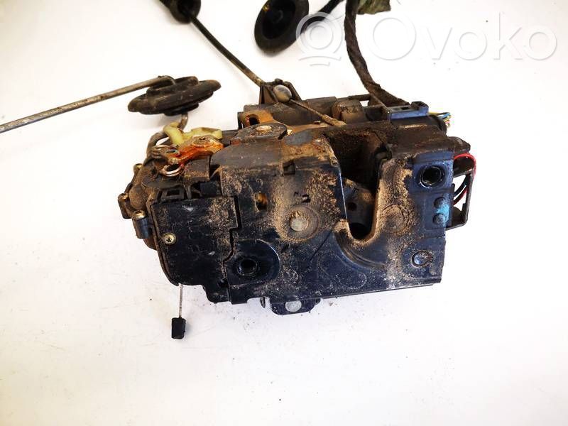 Volkswagen Bora Zamek drzwi przednich