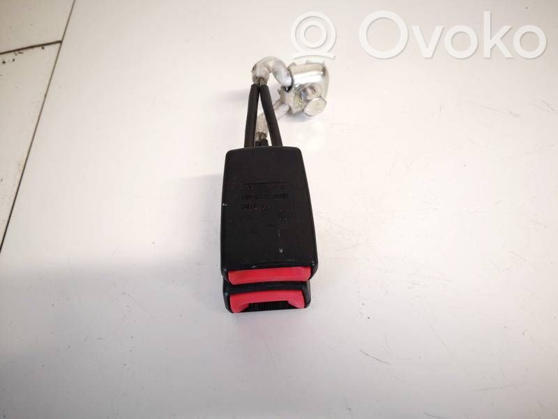 Volkswagen Polo IV 9N3 Fibbia della cintura di sicurezza centrale (posteriore) 