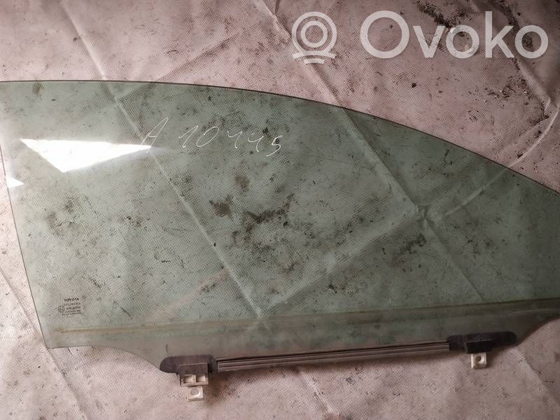 Toyota Avensis T250 Vitre de fenêtre porte avant (4 portes)
