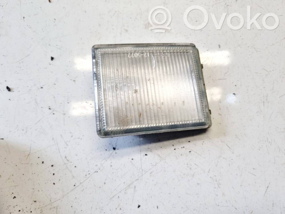 Volkswagen PASSAT B4 Reflector delantero 
