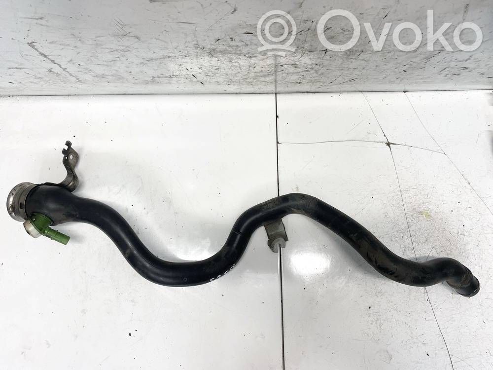 BMW 3 F30 F35 F31 Tuyau de remplissage de réservoir de carburant
