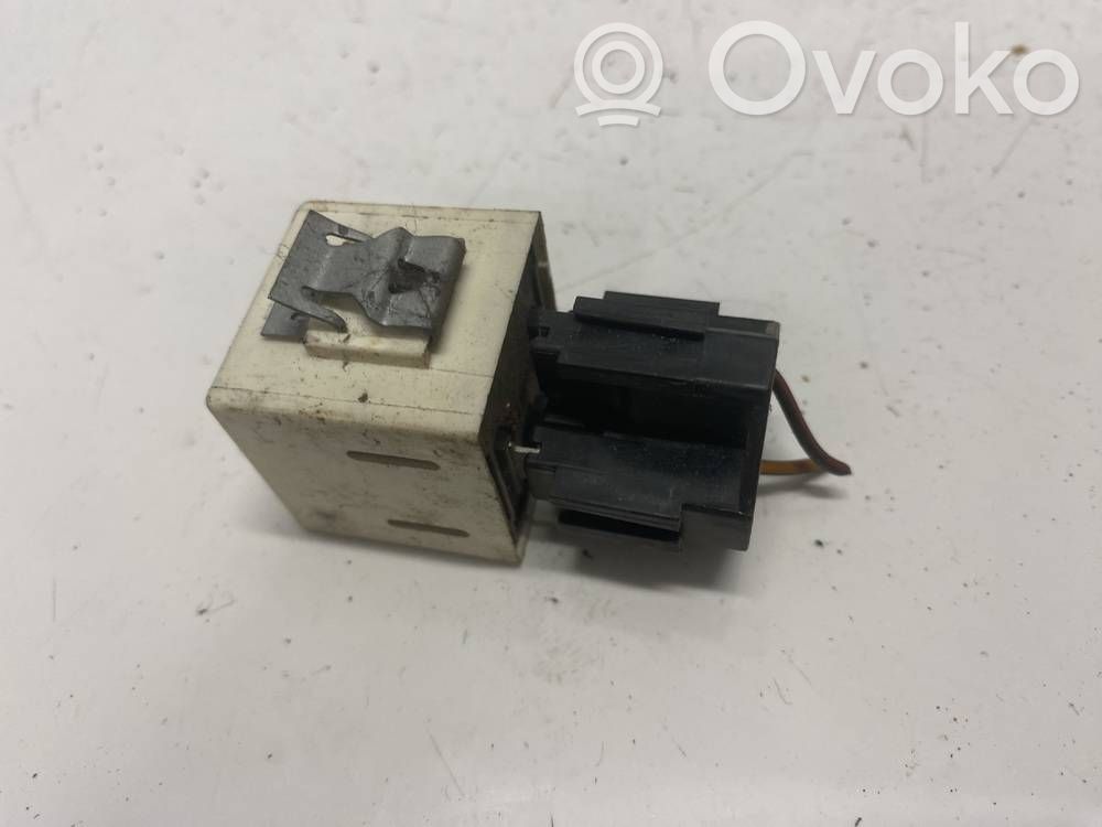 Other relay   93AG13150AA,72LF002,72LF002,93AG13150AA