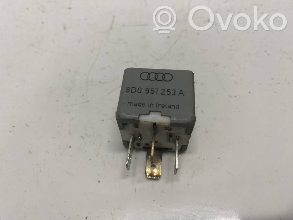 Audi A6 S6 C5 4B Altri relè 