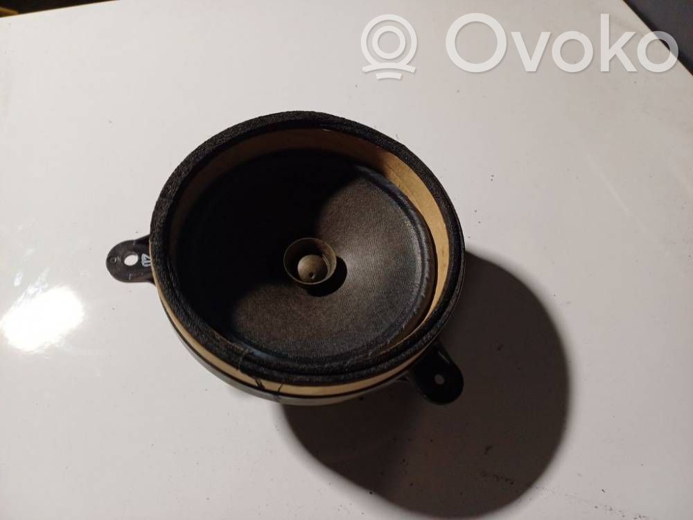 Subaru Legacy Altavoz de la puerta delantera 