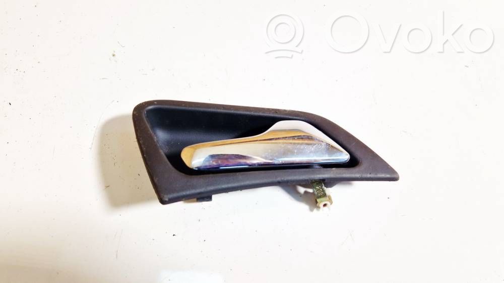 Mercedes-Benz C W203 Poignée inférieure de porte avant