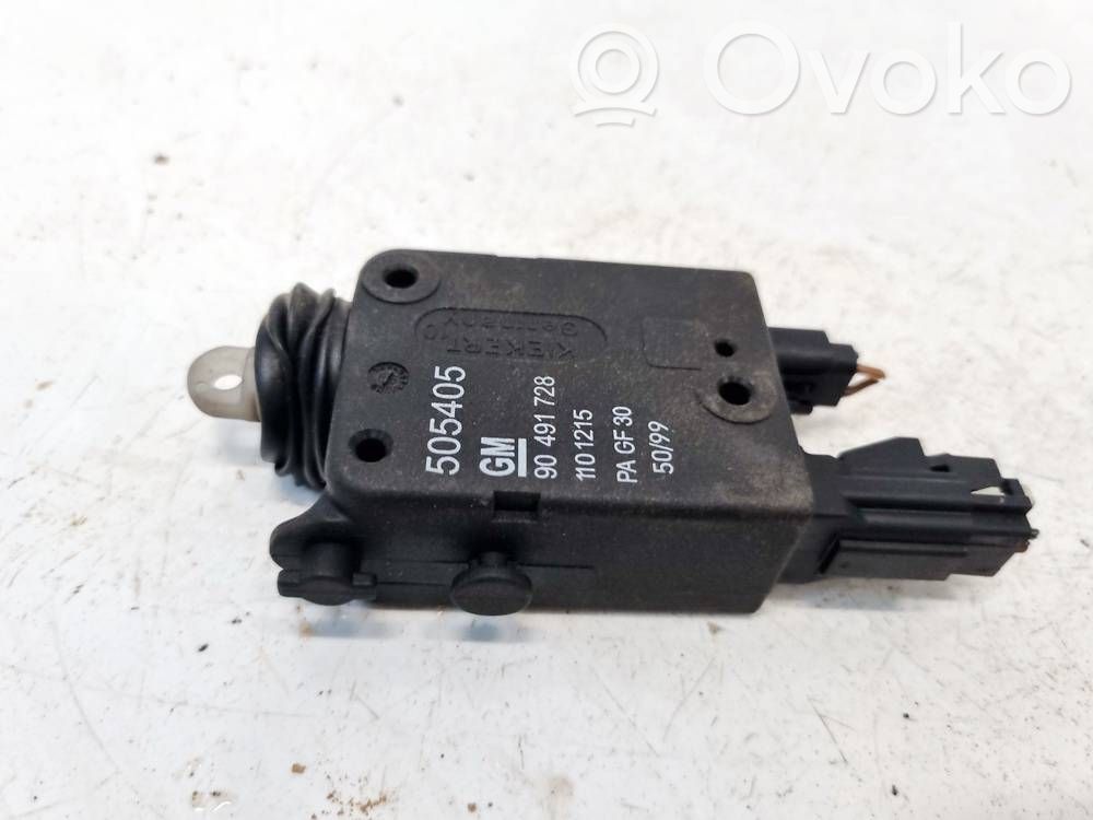 Opel Zafira A Motor închidere centralizată 