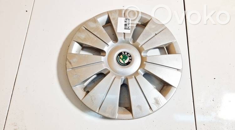 Skoda Fabia Mk1 (6Y) Ornament central jantă R14 