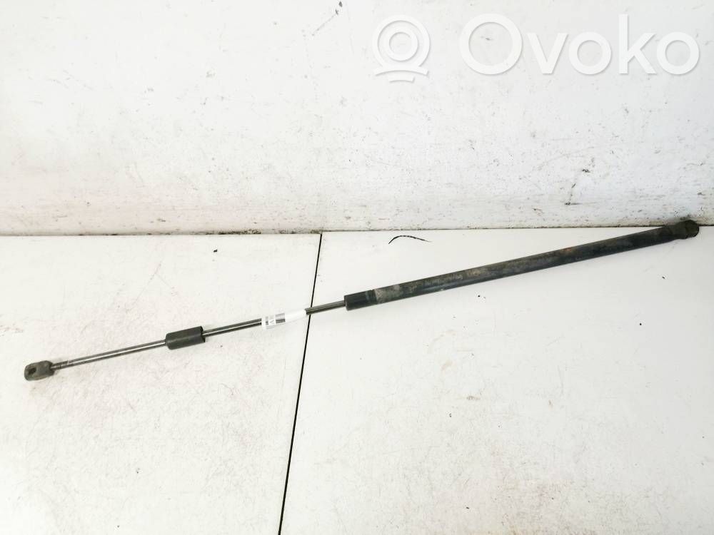 Volkswagen Golf V Siłownik maski przedniej