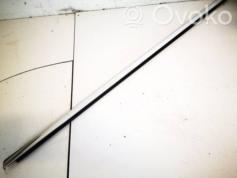 Opel Astra J Ornament geam ușă spate 