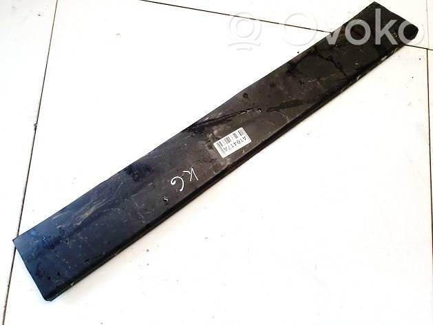 Volkswagen PASSAT B5 Rivestimento portiera posteriore (modanatura) 