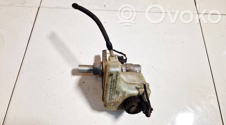Volkswagen PASSAT B6 Réservoir de liquide de frein