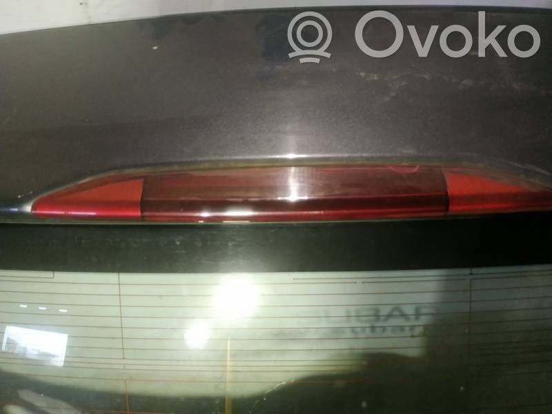 Subaru Legacy Troisième feu stop 