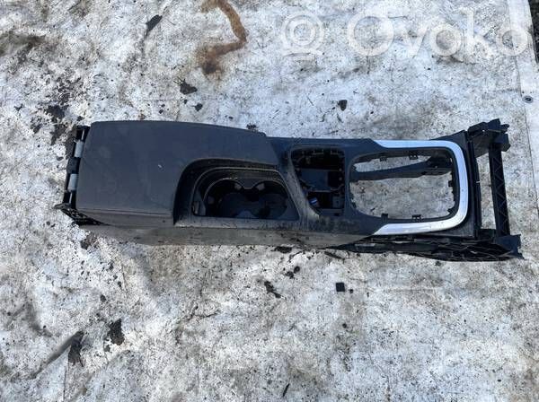 Opel Insignia A Armrest 