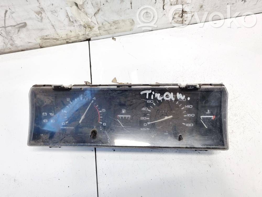 Speedometer (instrument cluster)