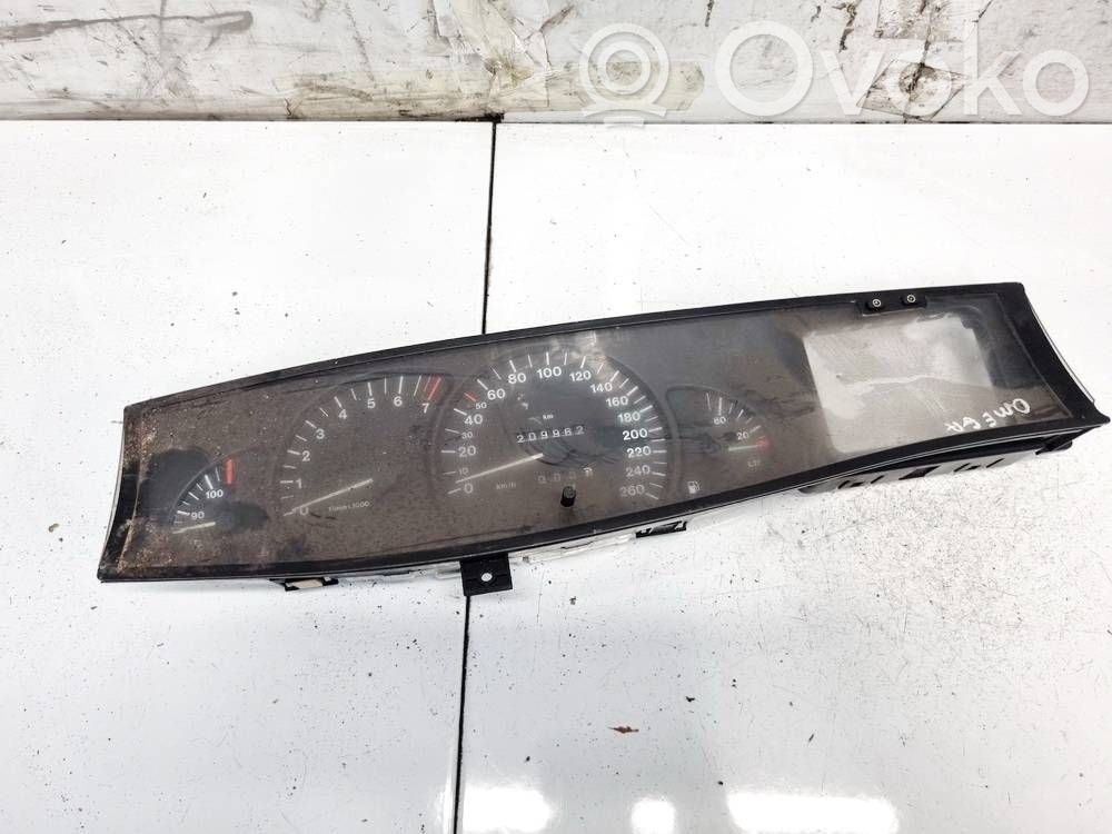 Opel Omega B1 Vitezometru (grup de instrumente) 