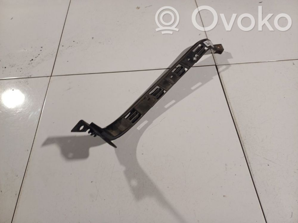 Volkswagen Golf IV Suport montare bară spate 