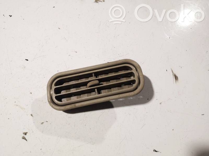 Grilă ventilație centrală