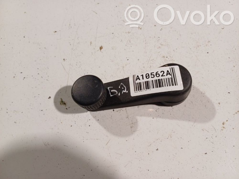 Skoda Octavia Mk2 (1Z) Manovella finestrino della portiera anteriore