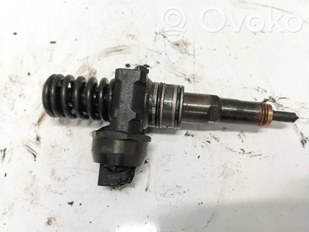 Inyector de combustible   038130073AG,038130073AG