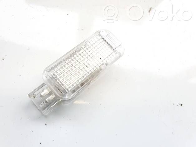 Altre luci abitacolo   4B0947415,4B0947415