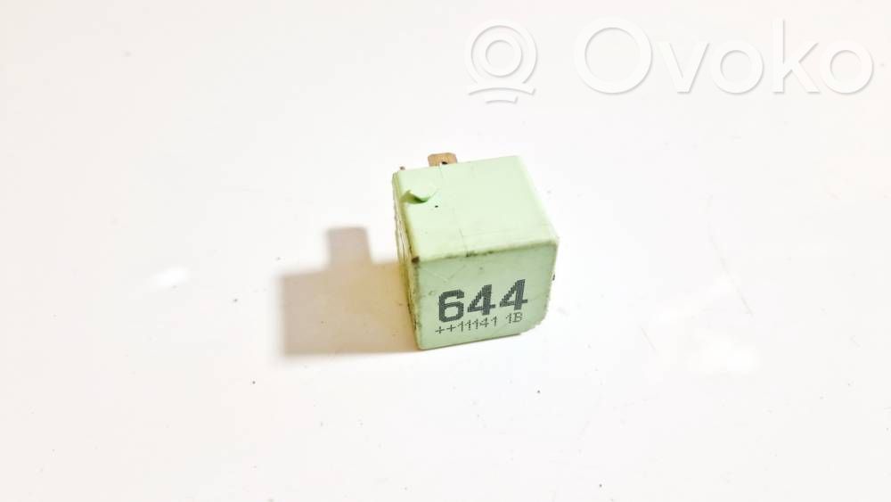 Muu rele   4H0951253,V23136J0006X079,4H0951253,V23136J0006X079