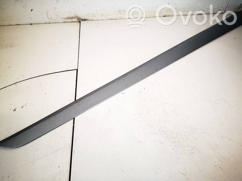 Opel Astra H Rivestimento della portiera anteriore (modanatura)